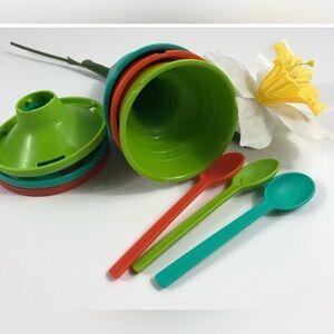 Pampered Chef Ice Cream Cone Set NIP with Spoons